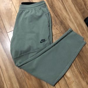 Nike woven pants